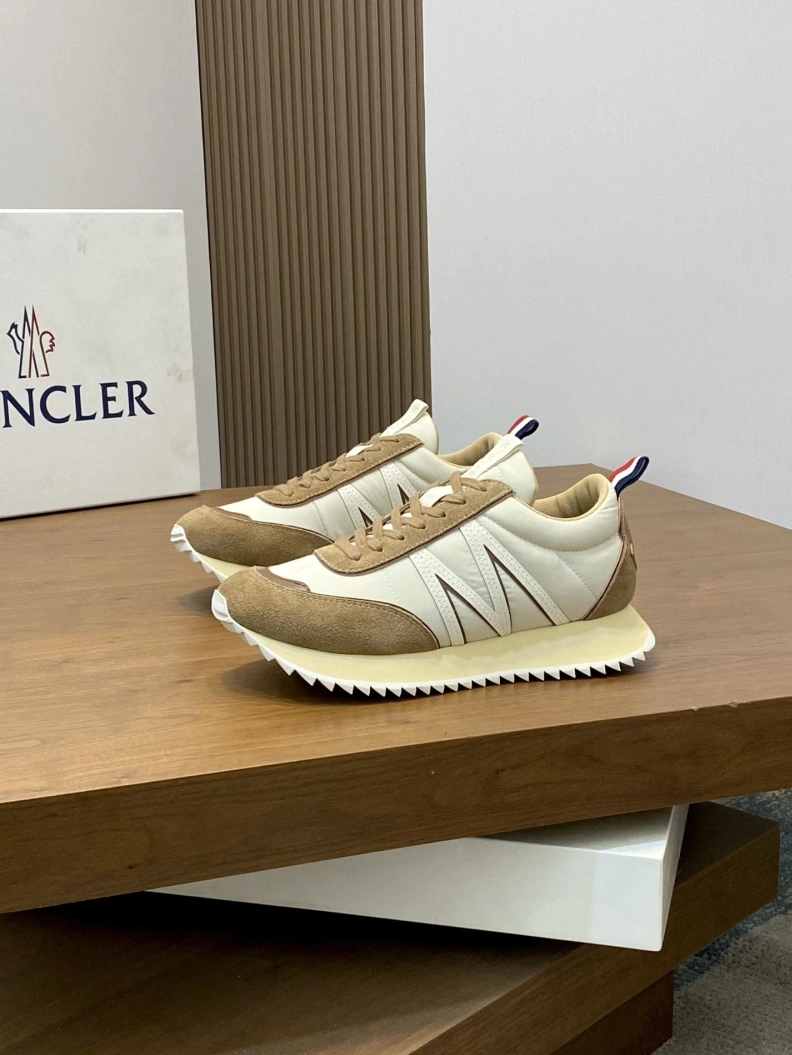 EyeCatching Mxnclxr Sneakers 197157