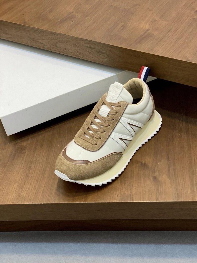 EyeCatching Mxnclxr Sneakers 197157