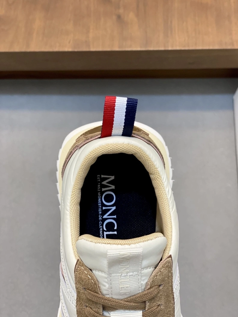 EyeCatching Mxnclxr Sneakers 197157