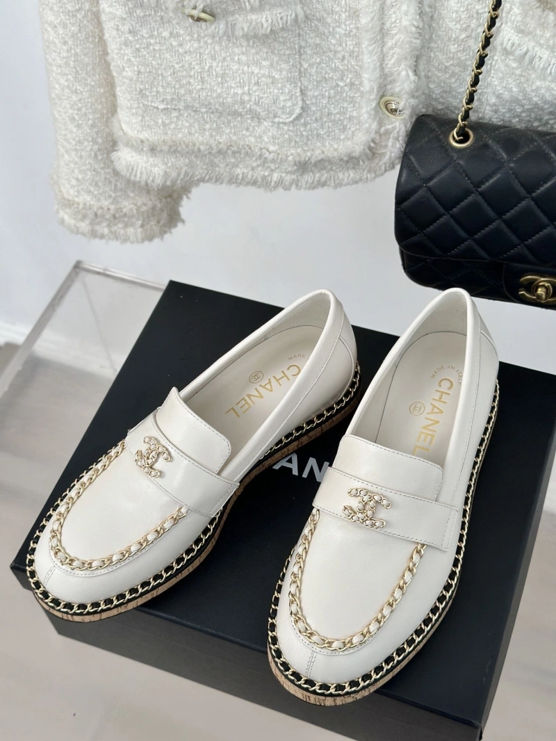 Bold Chxnxl Leather Shoes 125509