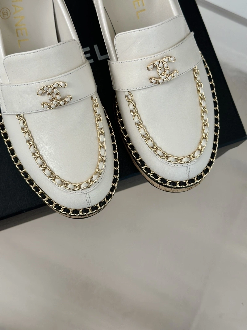 Bold Chxnxl Leather Shoes 125509