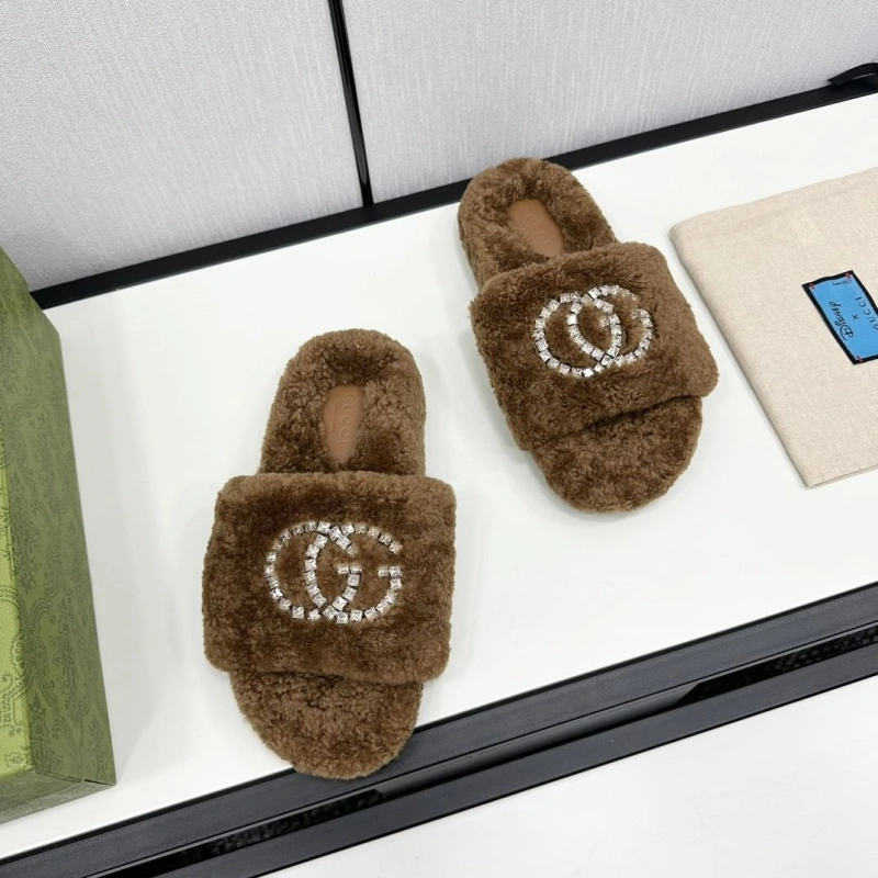 Efficient Gxccx Slippers 159360
