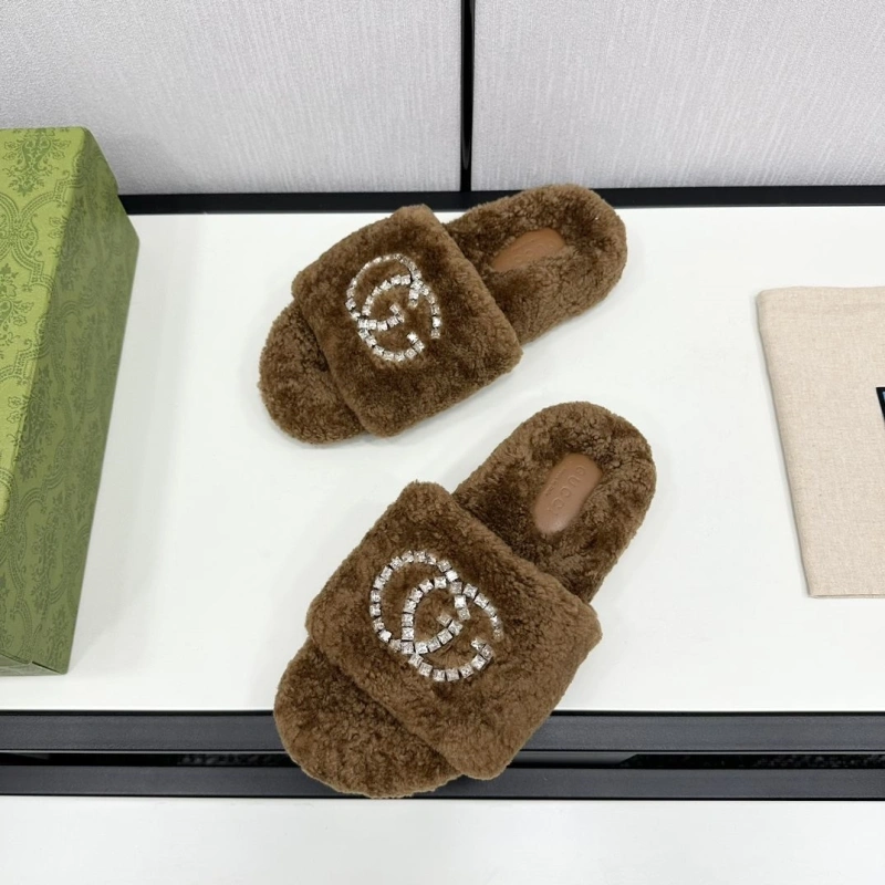 Efficient Gxccx Slippers 159360