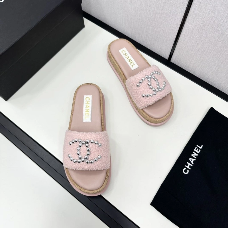 Elegant Chxnxl Slippers 125458