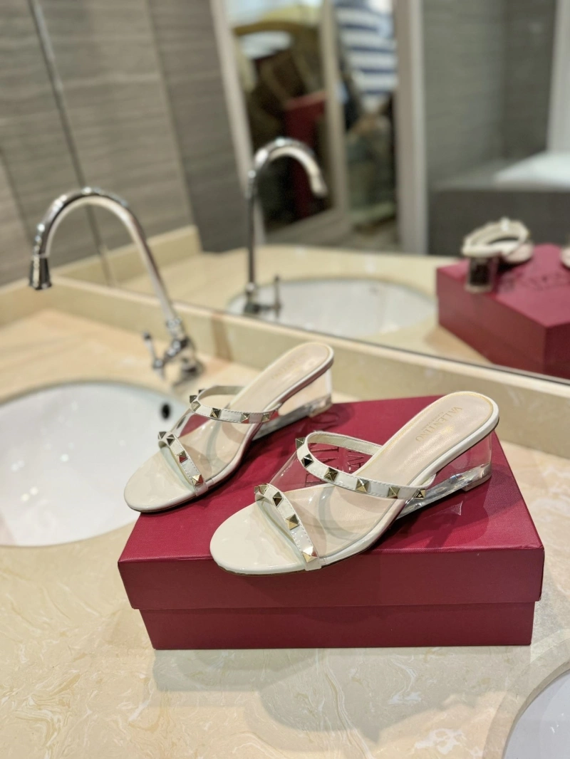 Fashionable Vxlxntino Sandals 230880
