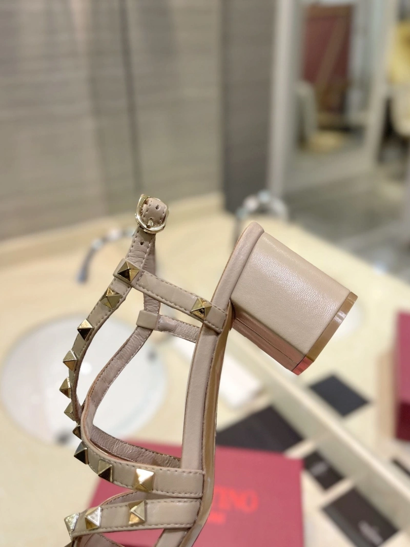 Sleek Vxlxntino Sandals 230889