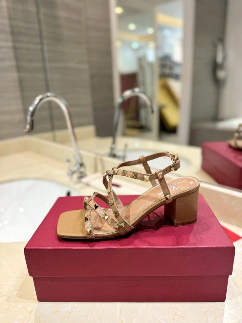 Durable Vxlxntino Sandals 230886