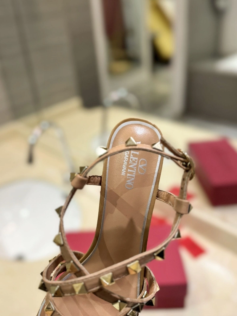 Durable Vxlxntino Sandals 230886