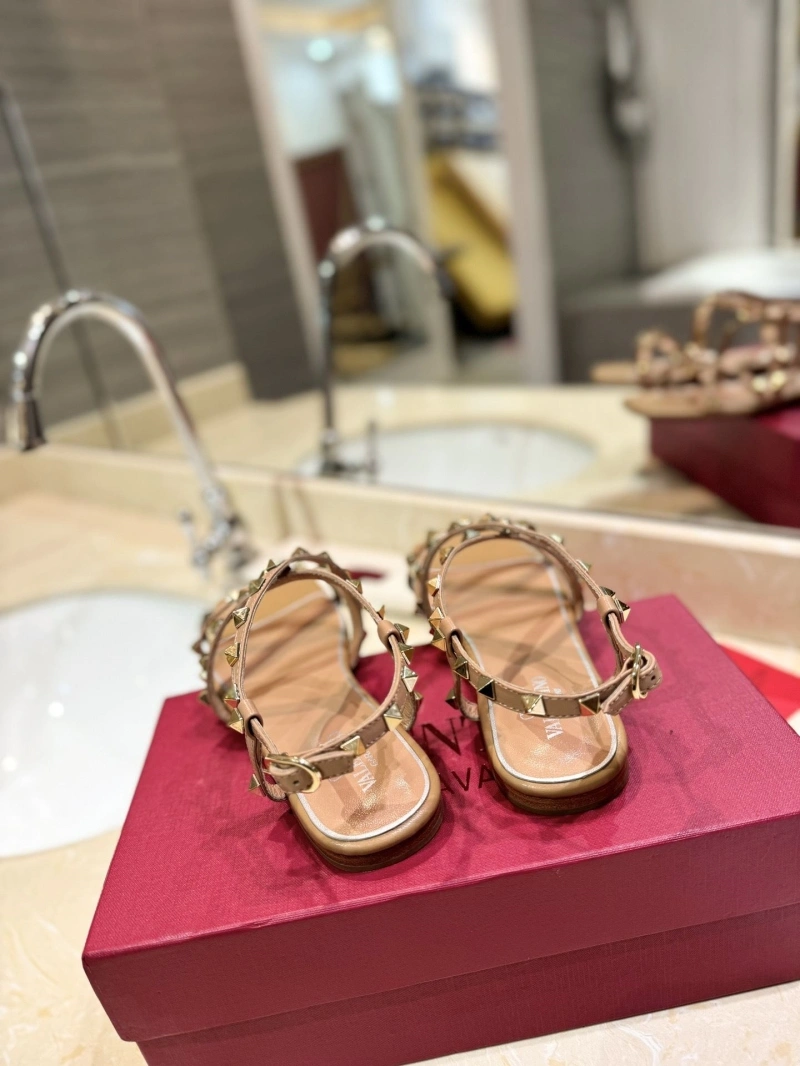 Resilient Vxlxntino Sandals 230883