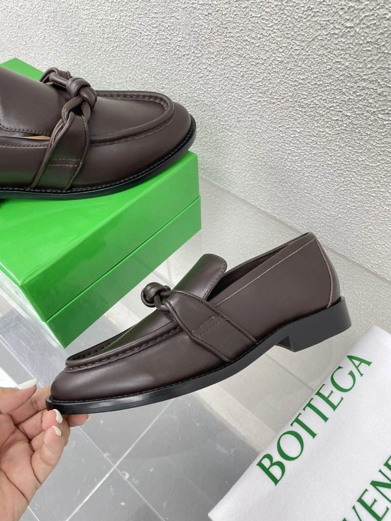 Refined Bxttxga Vxnxta Leather Shoes 112976
