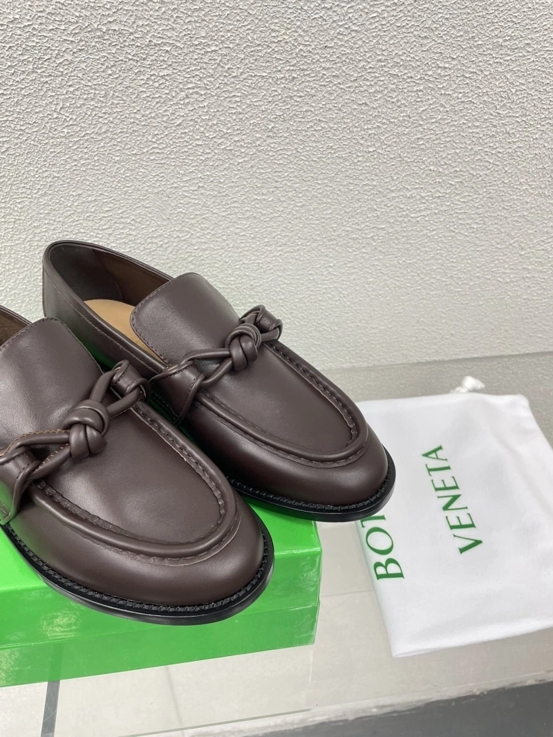 Refined Bxttxga Vxnxta Leather Shoes 112976
