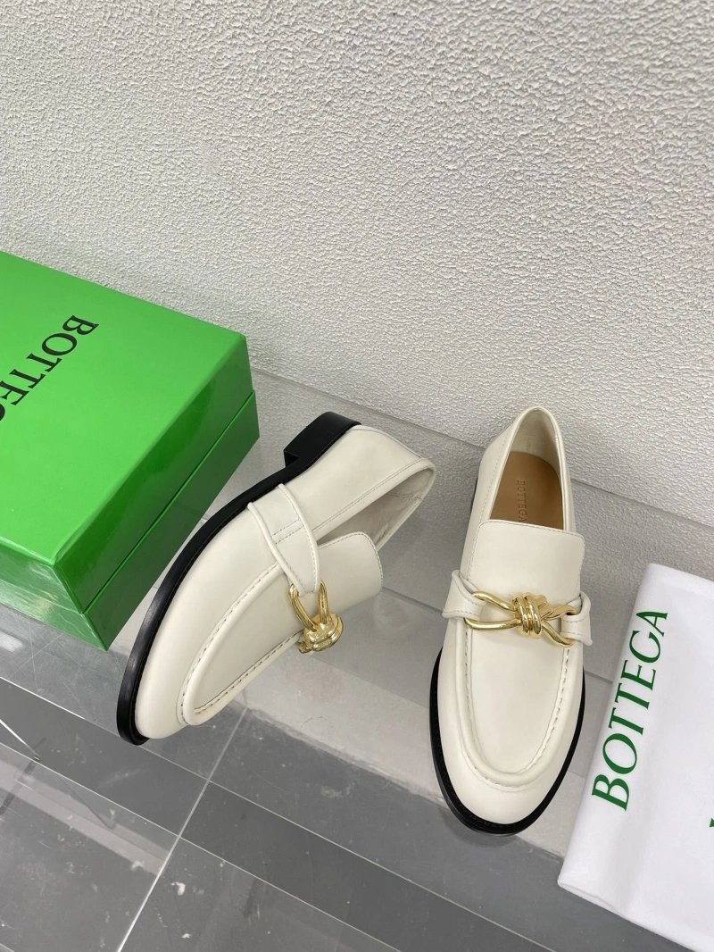 Vibrant Bxttxga Vxnxta Leather Shoes 112974