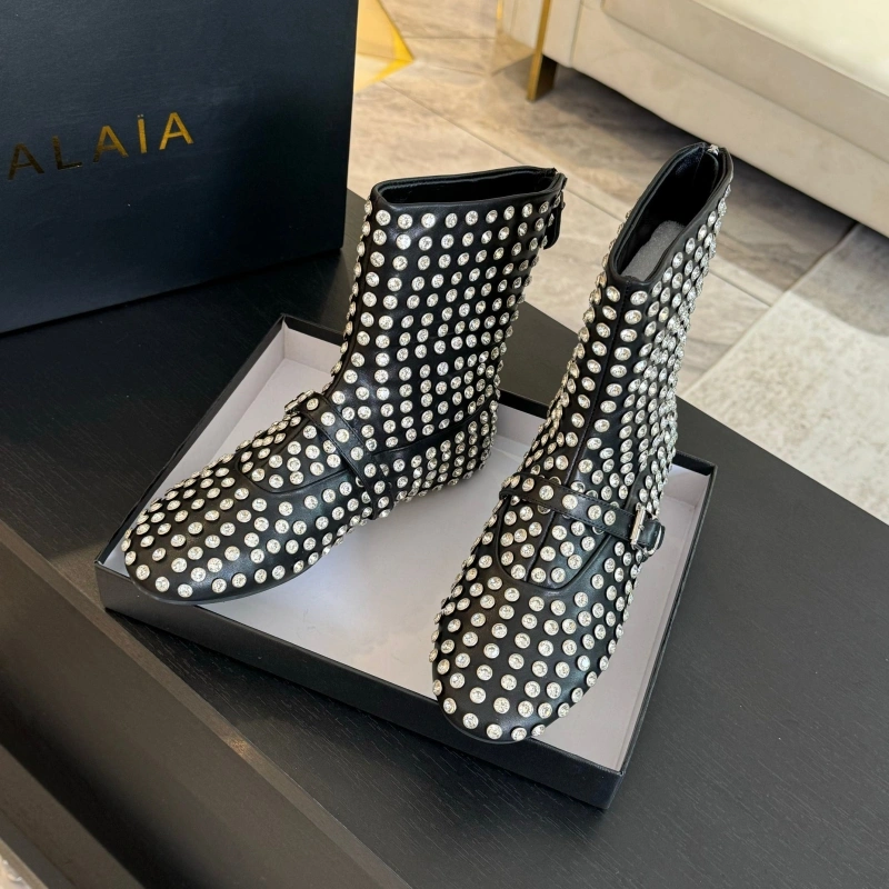 WellDesigned Othxr Boots 214384