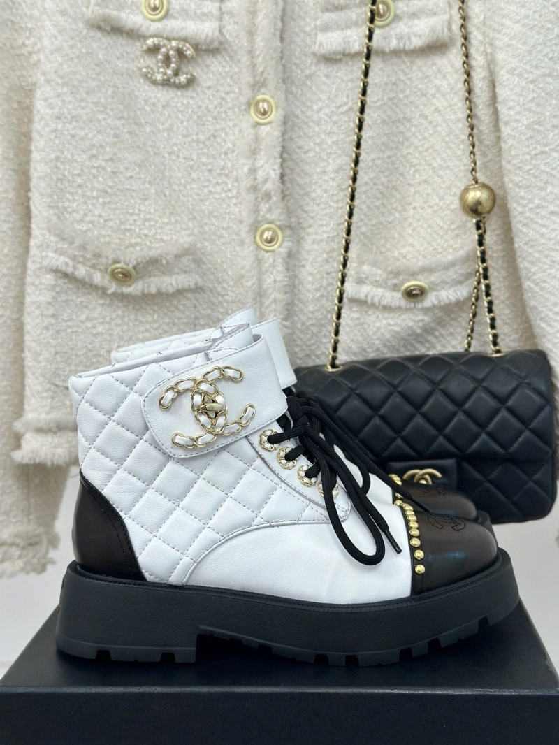 Vibrant Chxnxl Boots 125888
