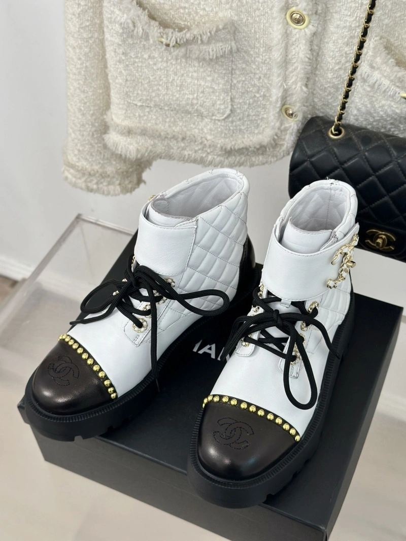 Vibrant Chxnxl Boots 125888