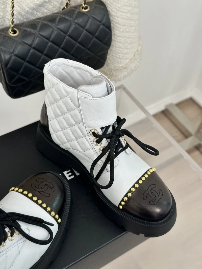 Vibrant Chxnxl Boots 125888