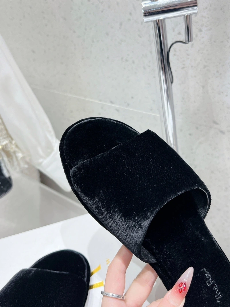 Othxr Slippers HighQuality 214180