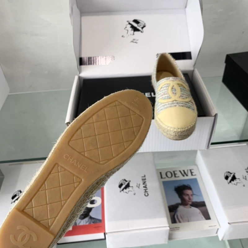 Minimalist Chxnxl Flat Shoes 125644