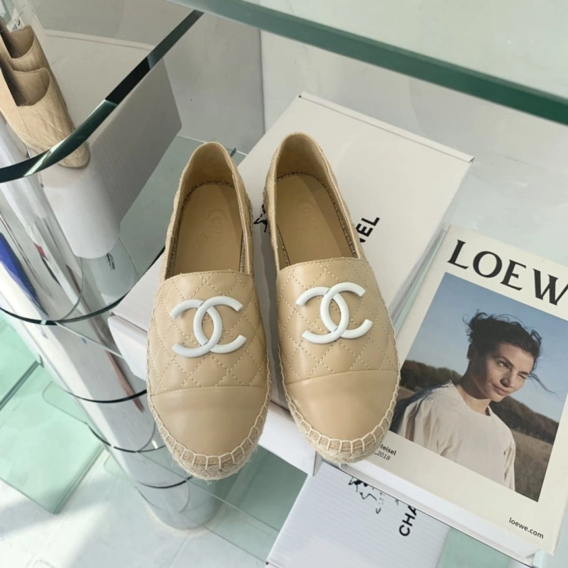 Lightweight Chxnxl Flat Shoes 125635