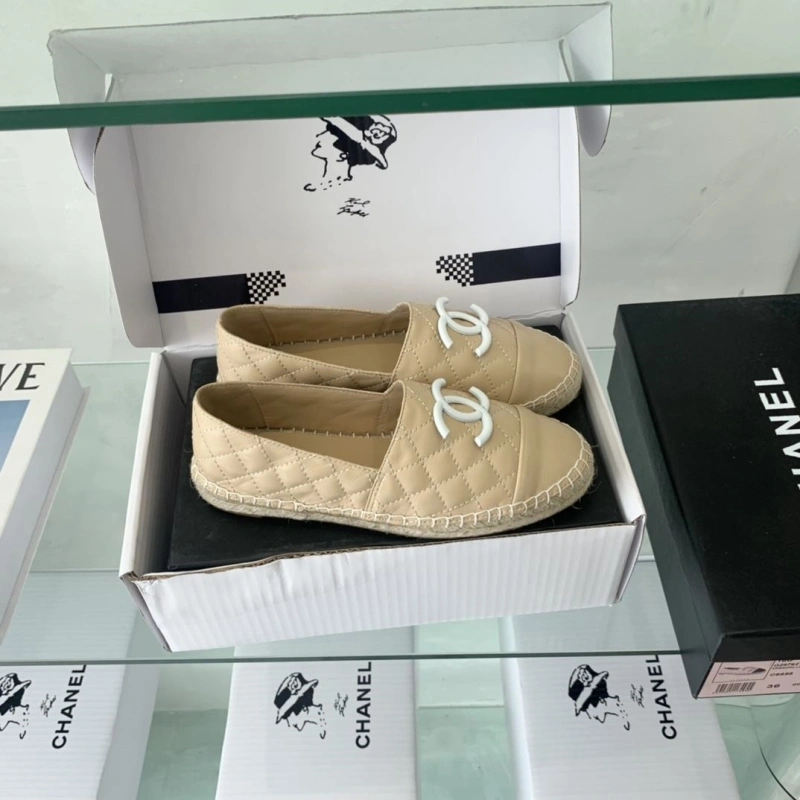 Lightweight Chxnxl Flat Shoes 125635