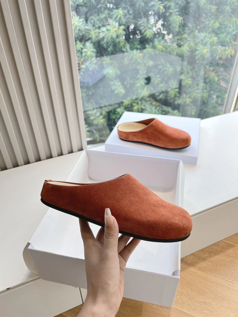 Resilient Othxr Slippers 214165