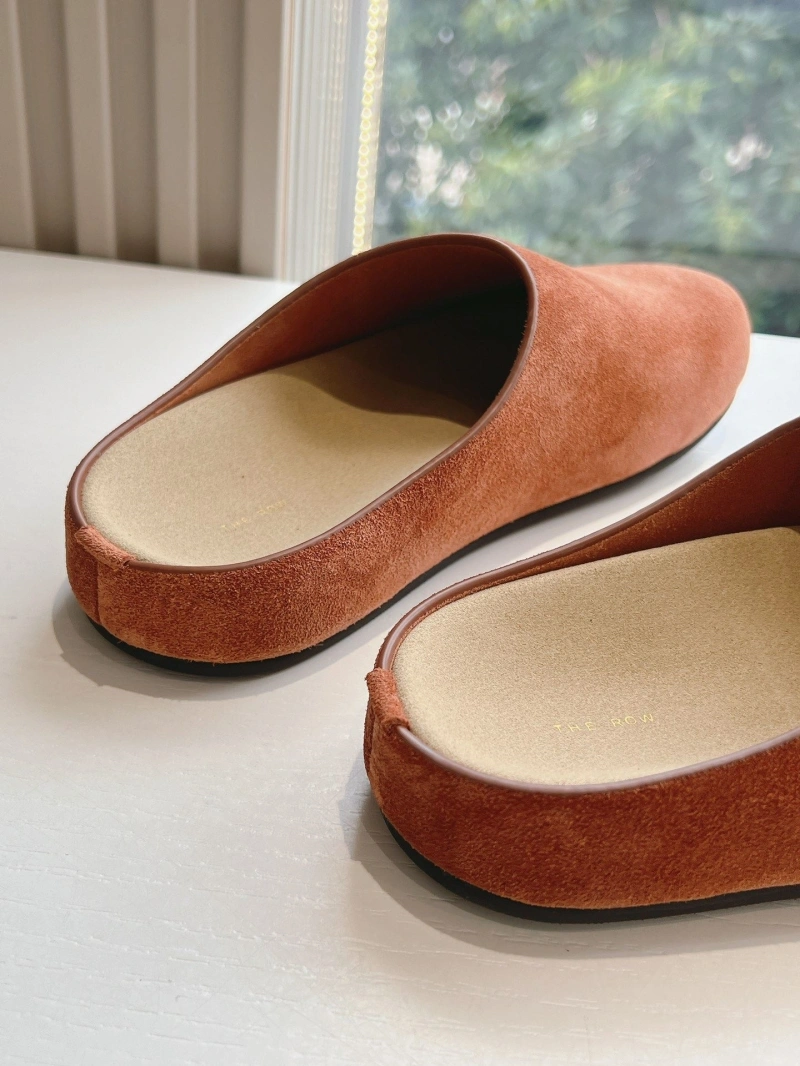 Resilient Othxr Slippers 214165