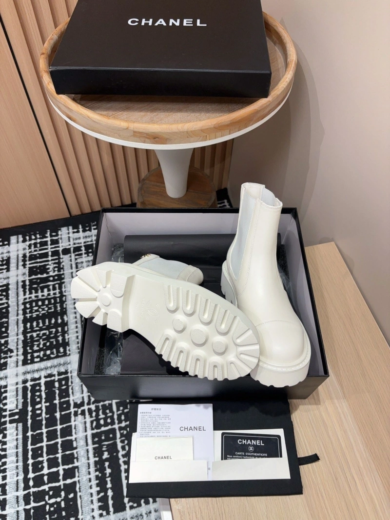 Comfortable Chxnxl Boots 125881