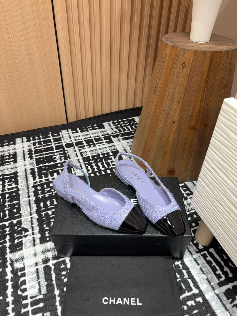 Durable Chxnxl Sandals 125450