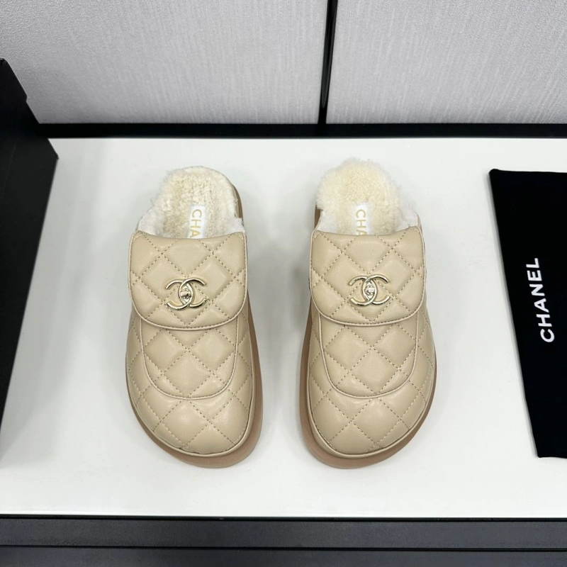 Chxnxl Slippers UrbanStyle 125437