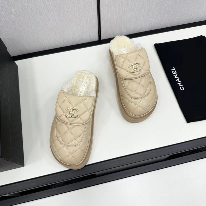 Chxnxl Slippers UrbanStyle 125437