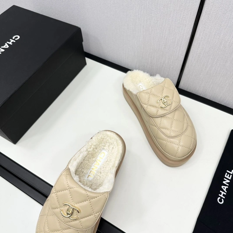 Chxnxl Slippers UrbanStyle 125437
