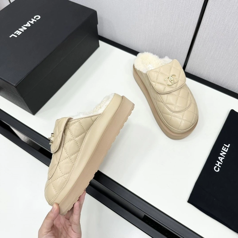Chxnxl Slippers UrbanStyle 125437