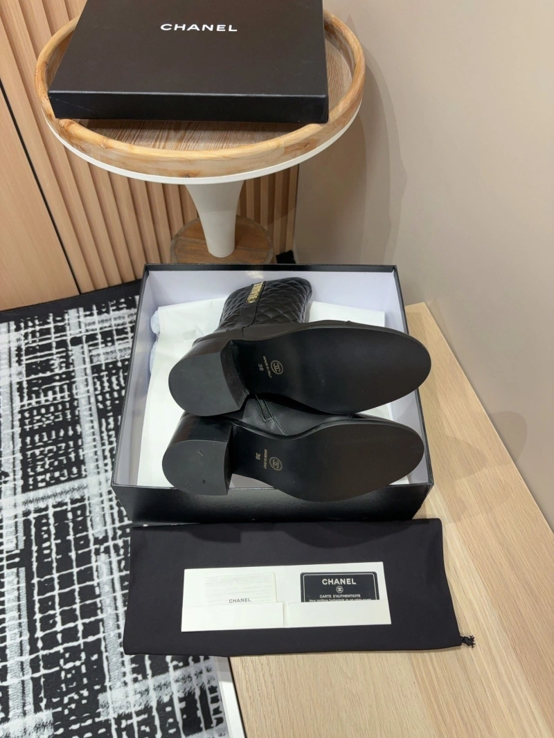 Reliable Chxnxl Boots 125846