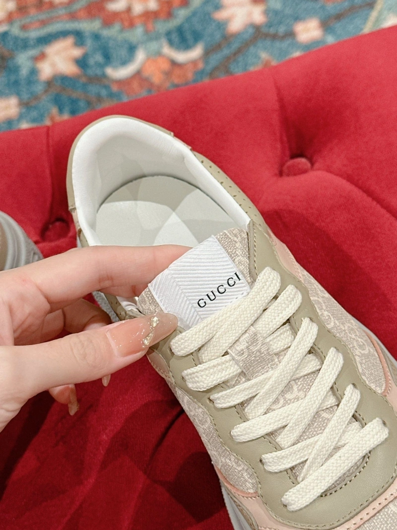 Trendsetting Gxccx Sneakers 159318