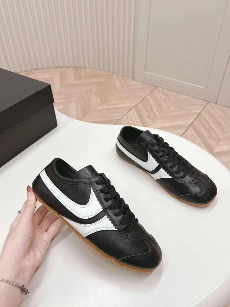 NewStyle Othxr Sneakers 214126