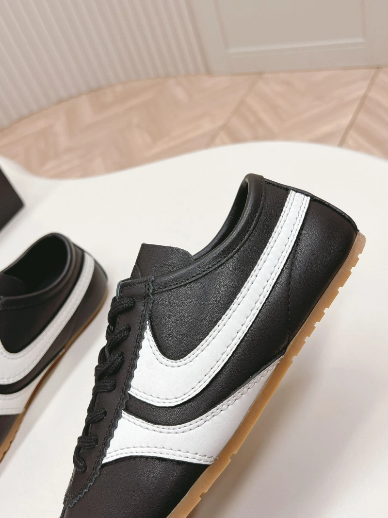 NewStyle Othxr Sneakers 214126