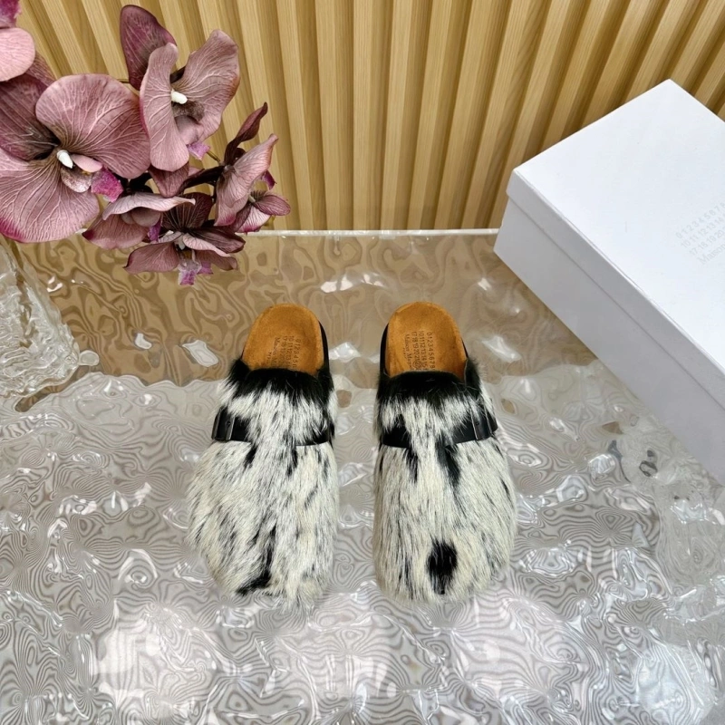 Fashionable Othxr Slippers 214153