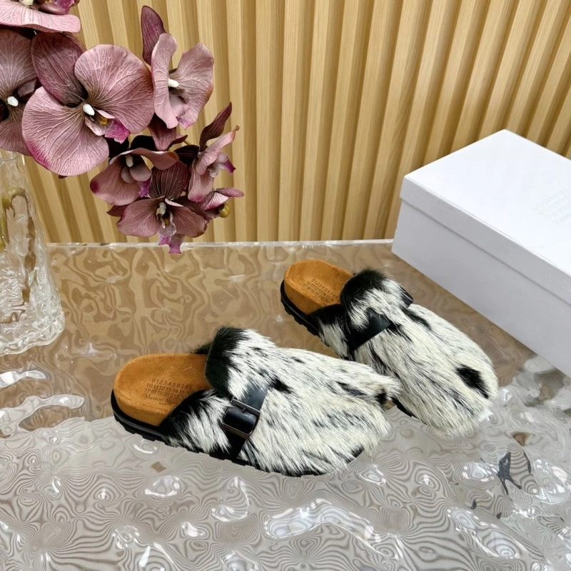 Fashionable Othxr Slippers 214153