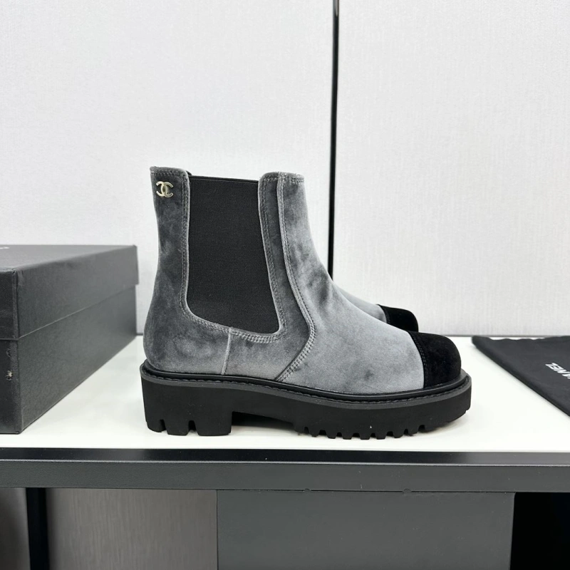 Reliable Chxnxl Boots 125836