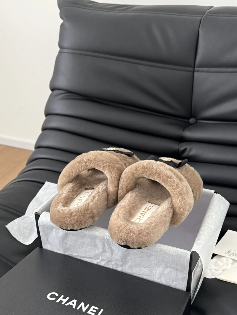 Cozy Chxnxl Slippers 125438