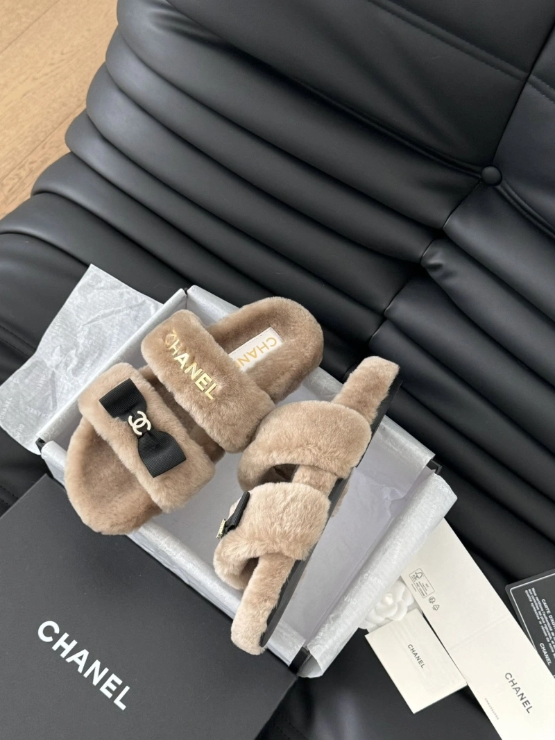 Cozy Chxnxl Slippers 125438