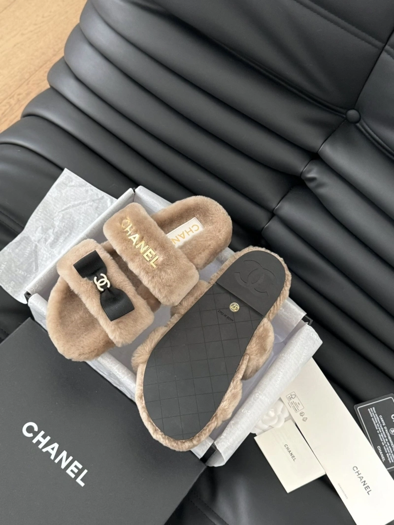 Cozy Chxnxl Slippers 125438