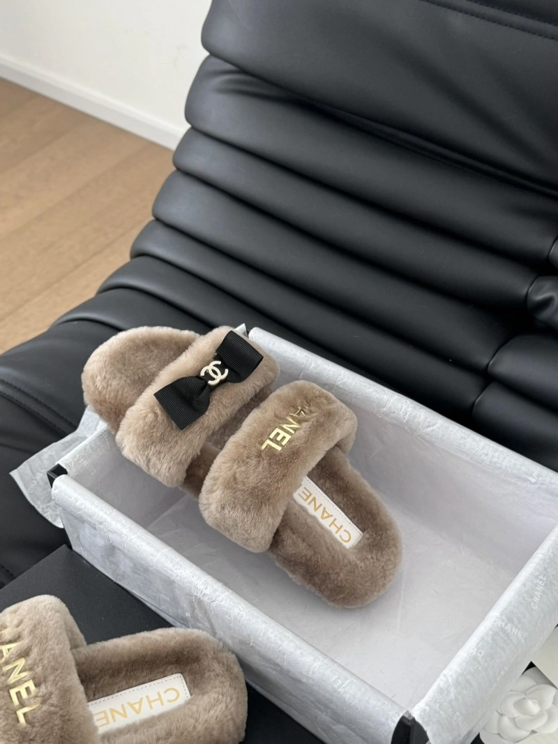 Cozy Chxnxl Slippers 125438