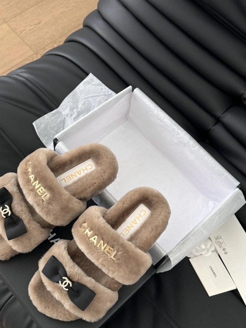 Cozy Chxnxl Slippers 125438