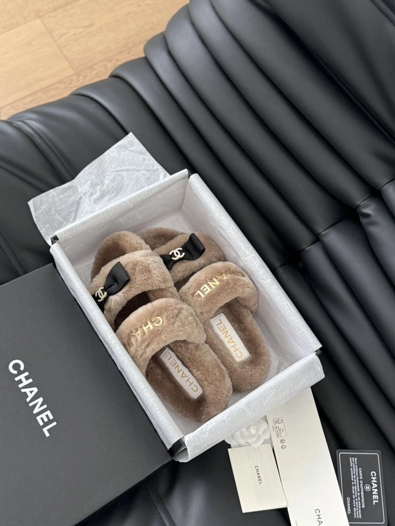 Cozy Chxnxl Slippers 125438