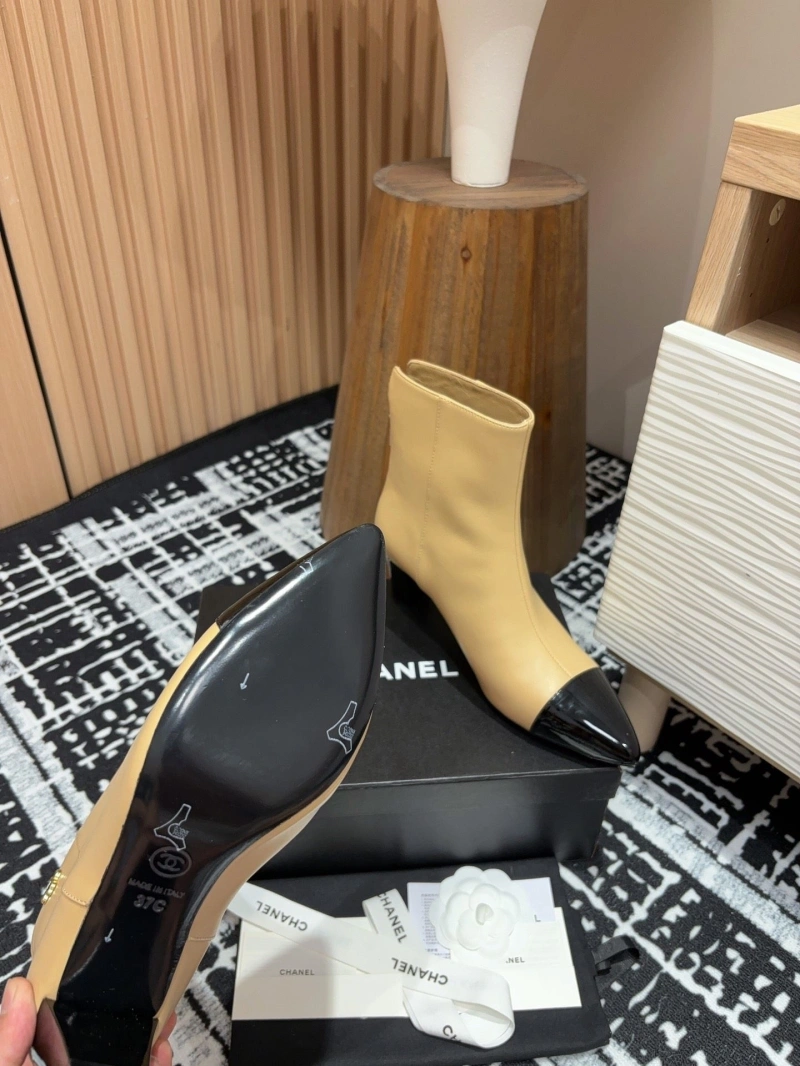 Efficient Chxnxl Boots 125815