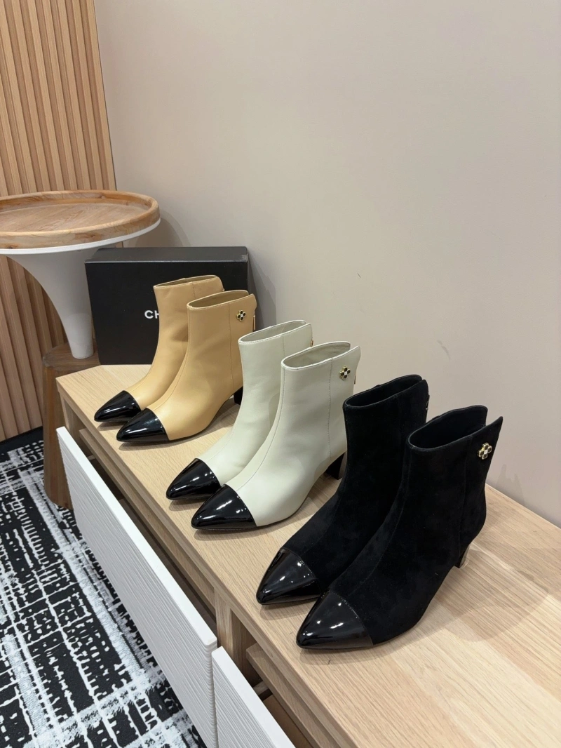 Efficient Chxnxl Boots 125815