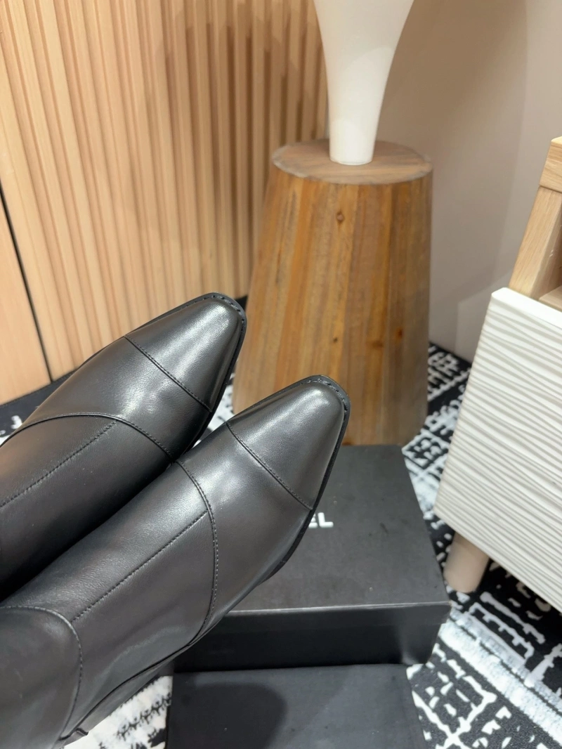 Sleek Chxnxl Boots 125813