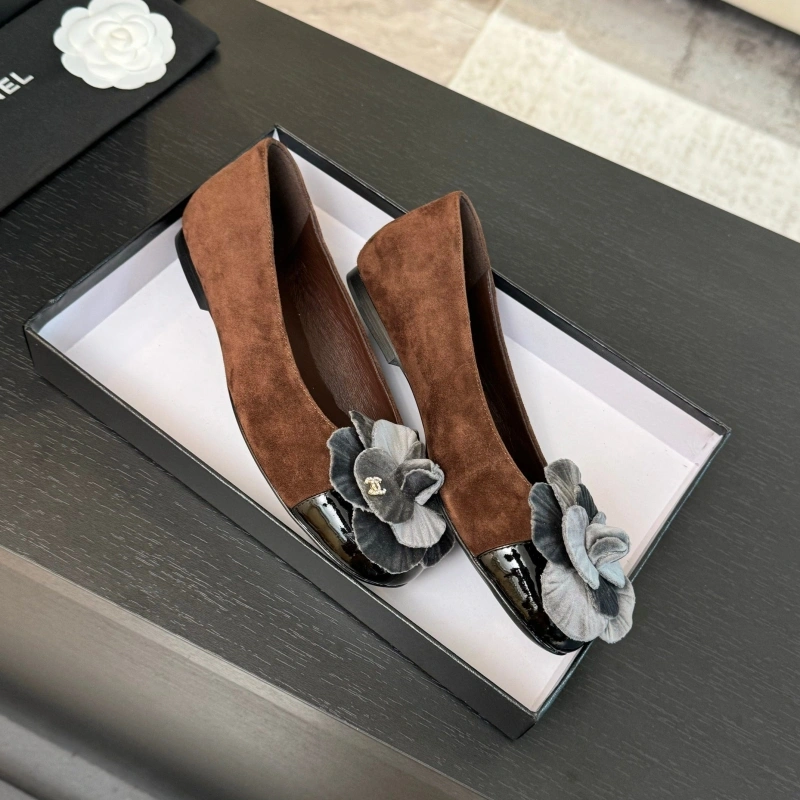 Fashionable Chxnxl Flat Shoes 125626