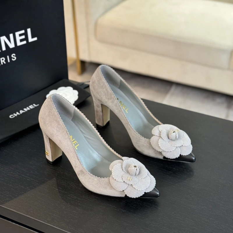 NewStyle Chxnxl High Heels 125532